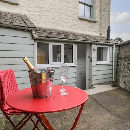 2 Kings Yard * Sedbergh